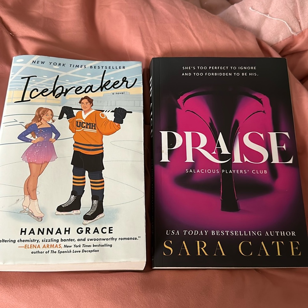 Two books for all my 🌶️🥵 book lovers!